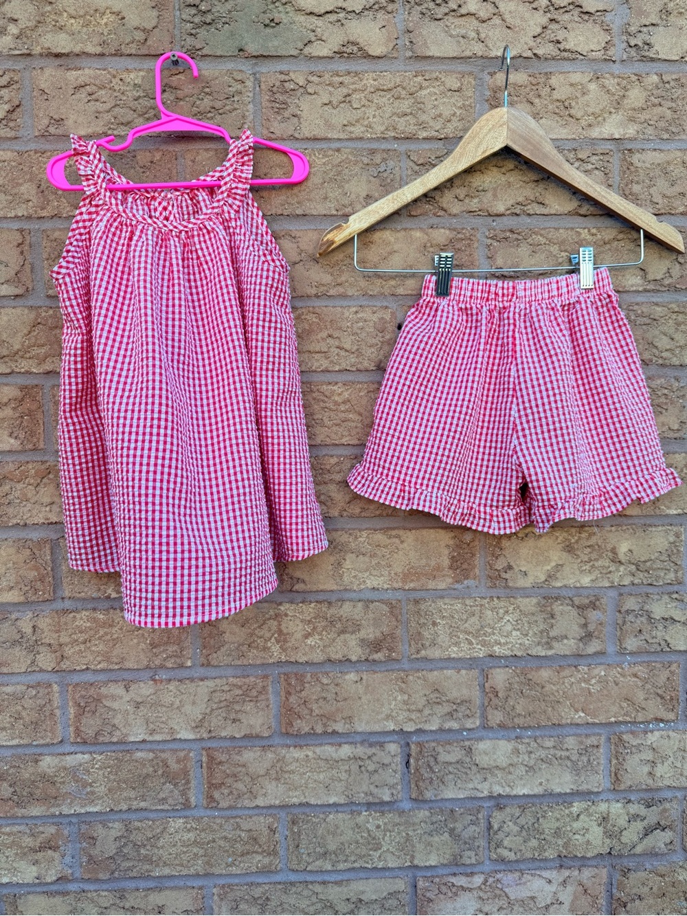 🌿4/$25 • Girl’s Red & White Gingham Print 2 Piece Outfit